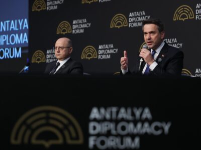Bakan Bayraktar: “Türkiye Enerjide Krizlerle Baş Etmeye Alışık ve Dirençli”