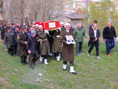 Bayburtlu Kıbrıs Gazisi Ömer Doğan Dualarla Son Yolculuğuna Uğurlandı
