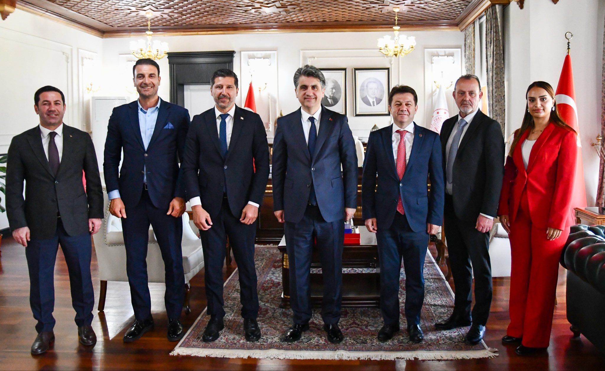 Bolu Valisi Abdulaziz Aydın Artistik Cimnastik Türkiye Birinciliği Heyetini Kabul Etti