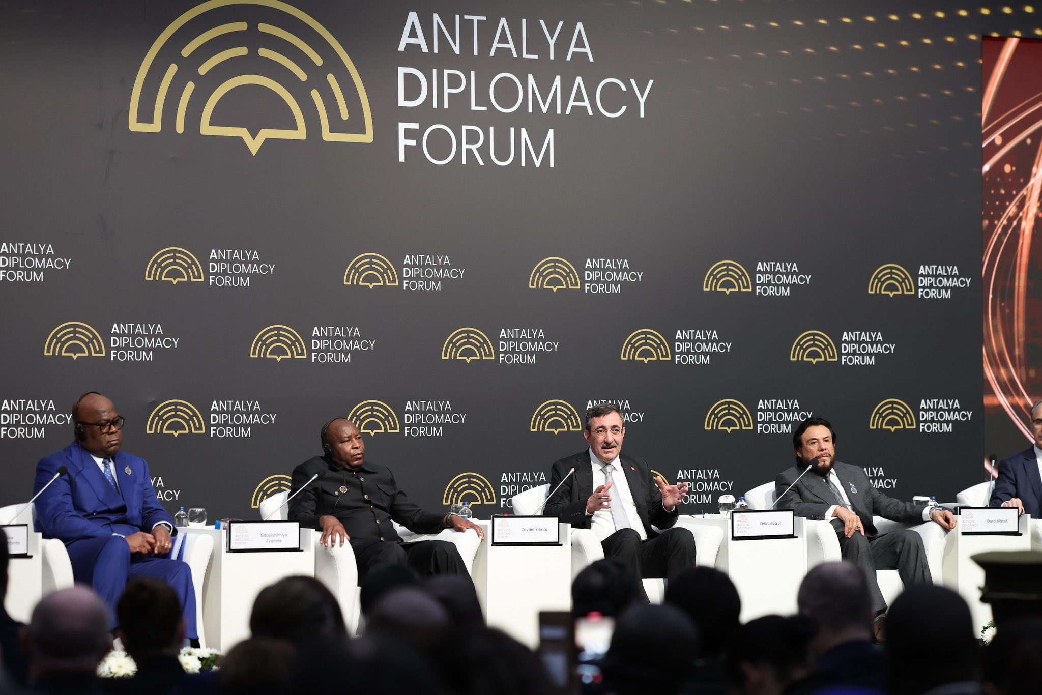 Cumhurbaşkanı Yardımcısı Yılmaz’dan Antalya’da Diplomasi Mesajı: “Diplomasiyi Çatışmaların Önüne Koyuyoruz”