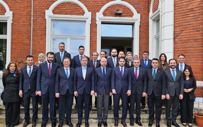 Bilal Erdoğan Köln’de Türk Derneklerini Ziyaret Etti