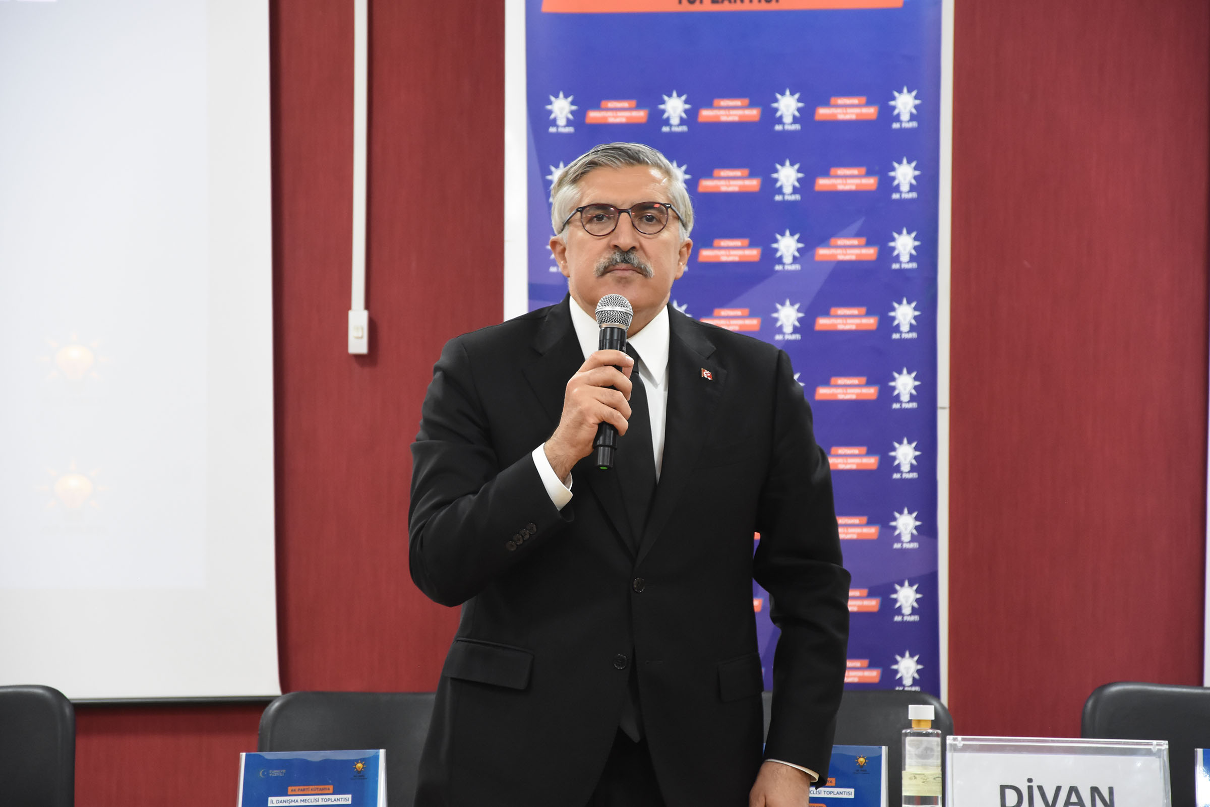 AK Partili Hüseyin Yayman’dan CHP’ye Kütahya’dan Sert Gönderme: “Atatürk Hayatta Olsaydı Hepsini Kovardı!”