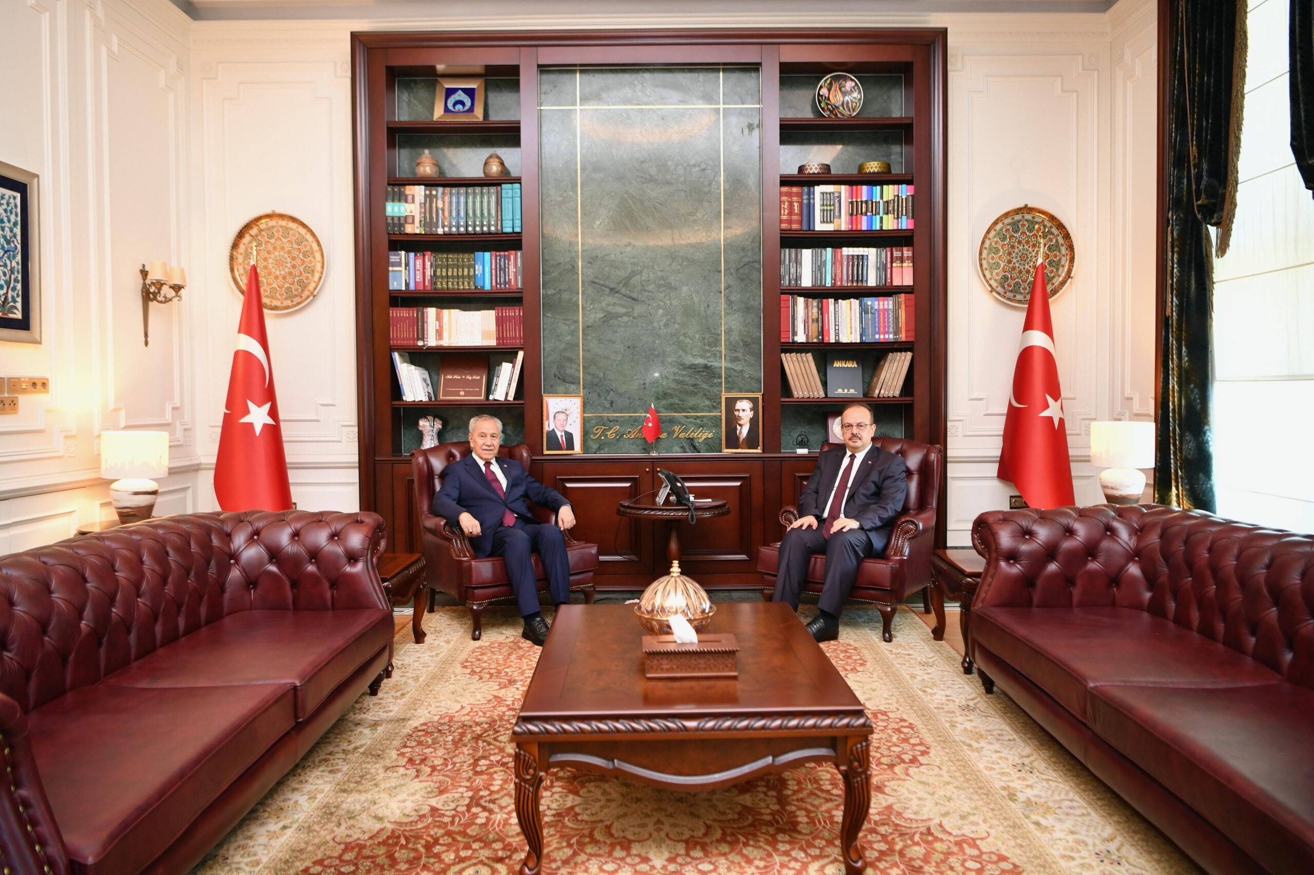 Eski TBMM Başkanı Bülent Arınç ve Sayıştay Üyesi Nükrettin Parlak’tan Vali Yakup Canbolat’a Ziyaret