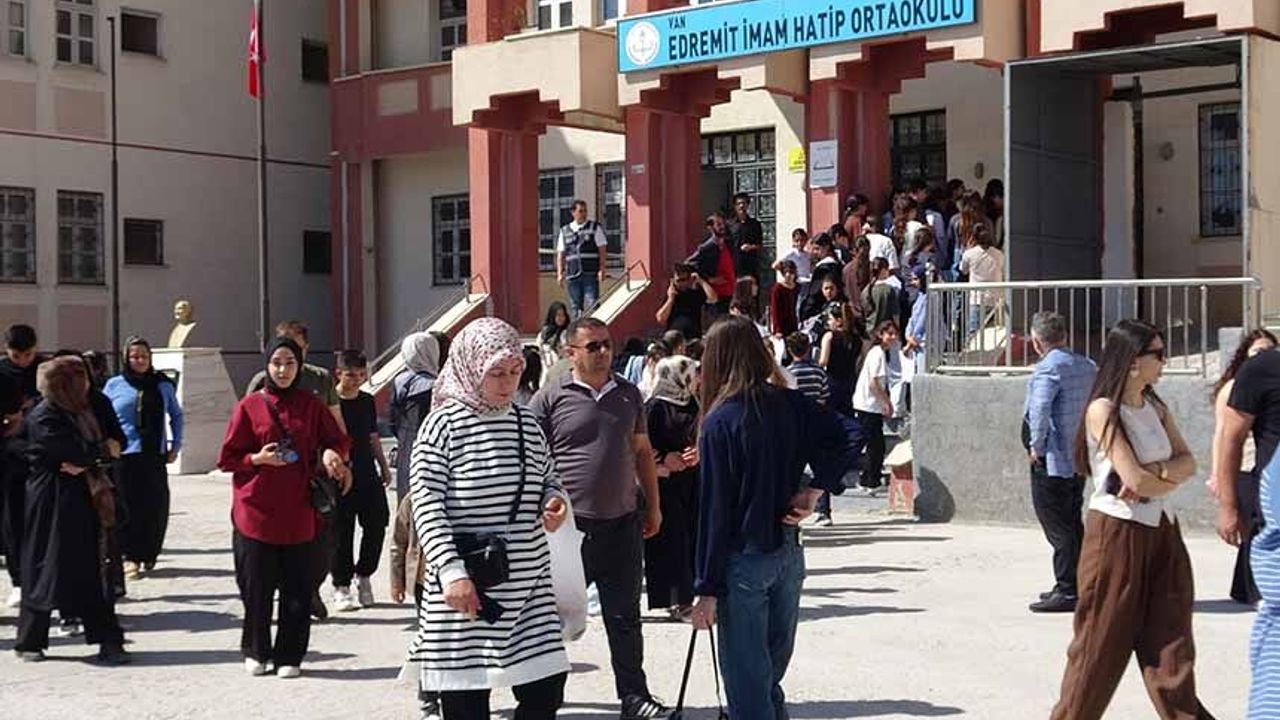 Van’da 18 bin 468 öğrenci LGS’ye girdi