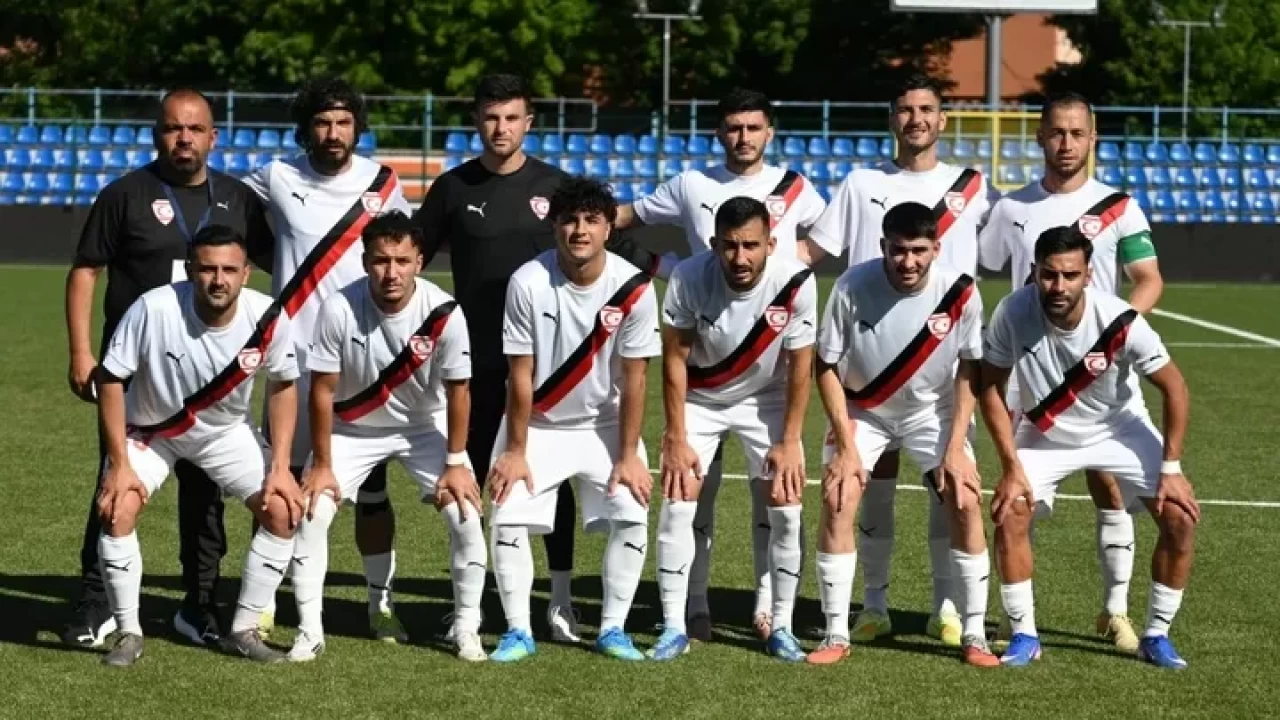 KKTC A Milli Futbol Takımı'ndan tarihi zafer! Padanya'yı 6-1 yenerek Avrupa  Şampiyonu oldu! - Türkgün - Türkçe Düşün | Son Dakika Haberleri, Güncel  Haberler